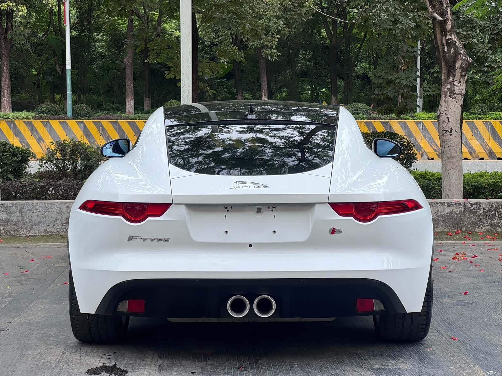 Jaguar F-TYPE, 2016 9