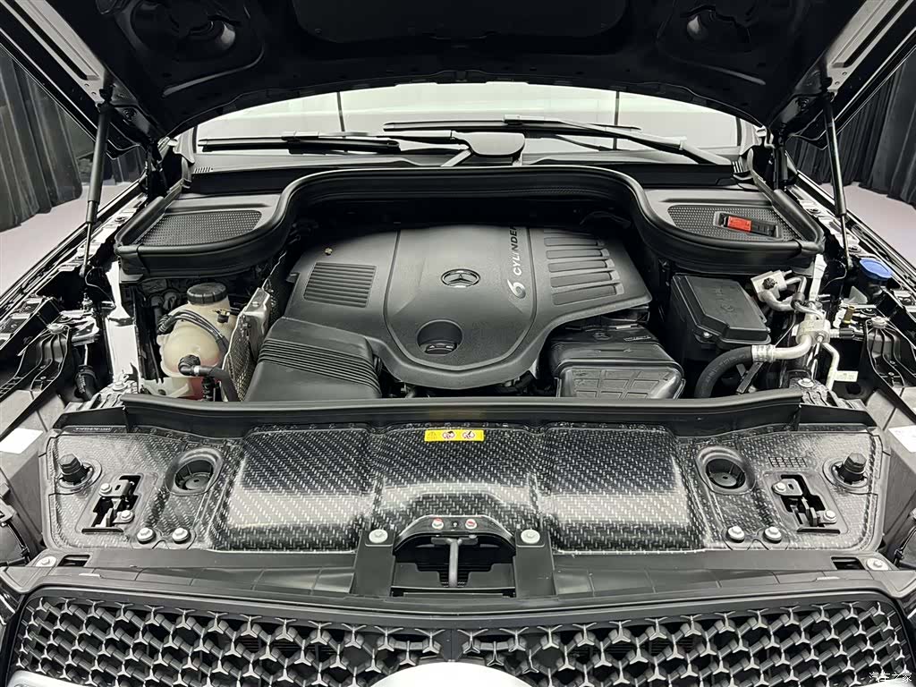 Mercedes-Benz GLE, 2024 12