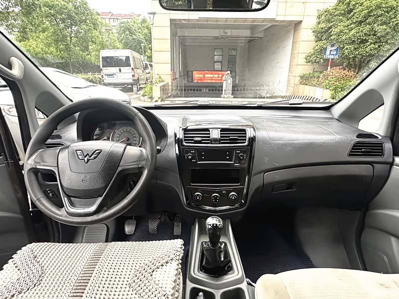 Wuling L3C, 2017 8
