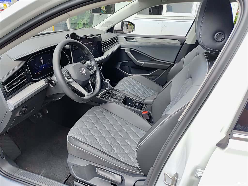 Volkswagen Sagitar, 2024 7