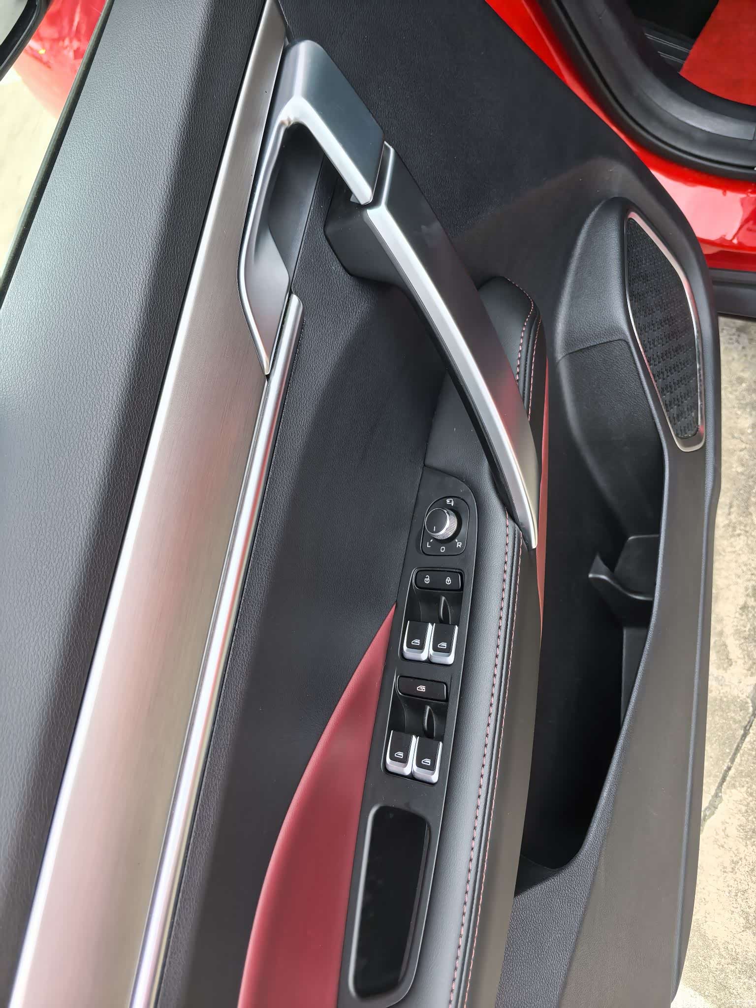 Geely Coolray, 2020 11