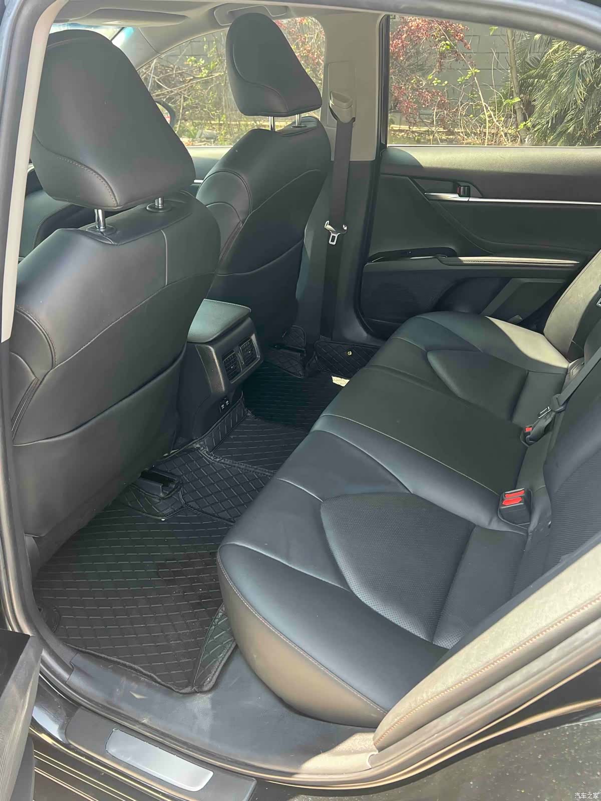 Toyota Camry, 2020 8