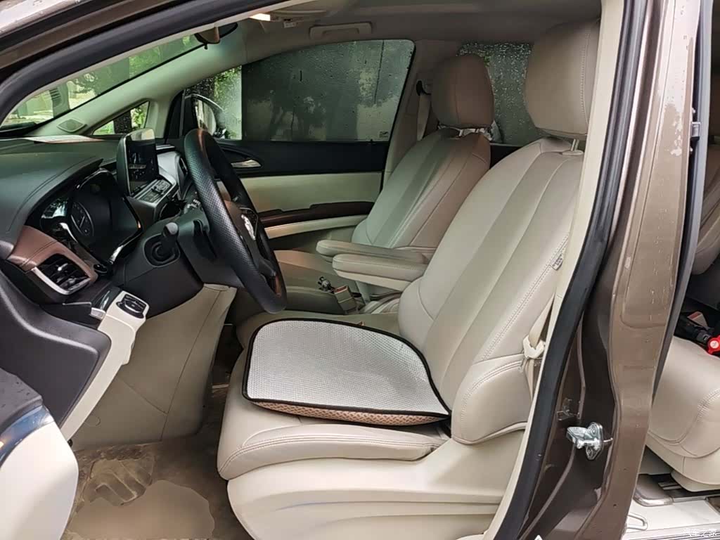 Buick GL8, 2023 15