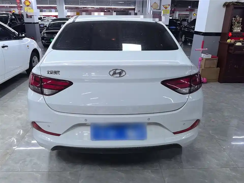 Hyundai Yuedong