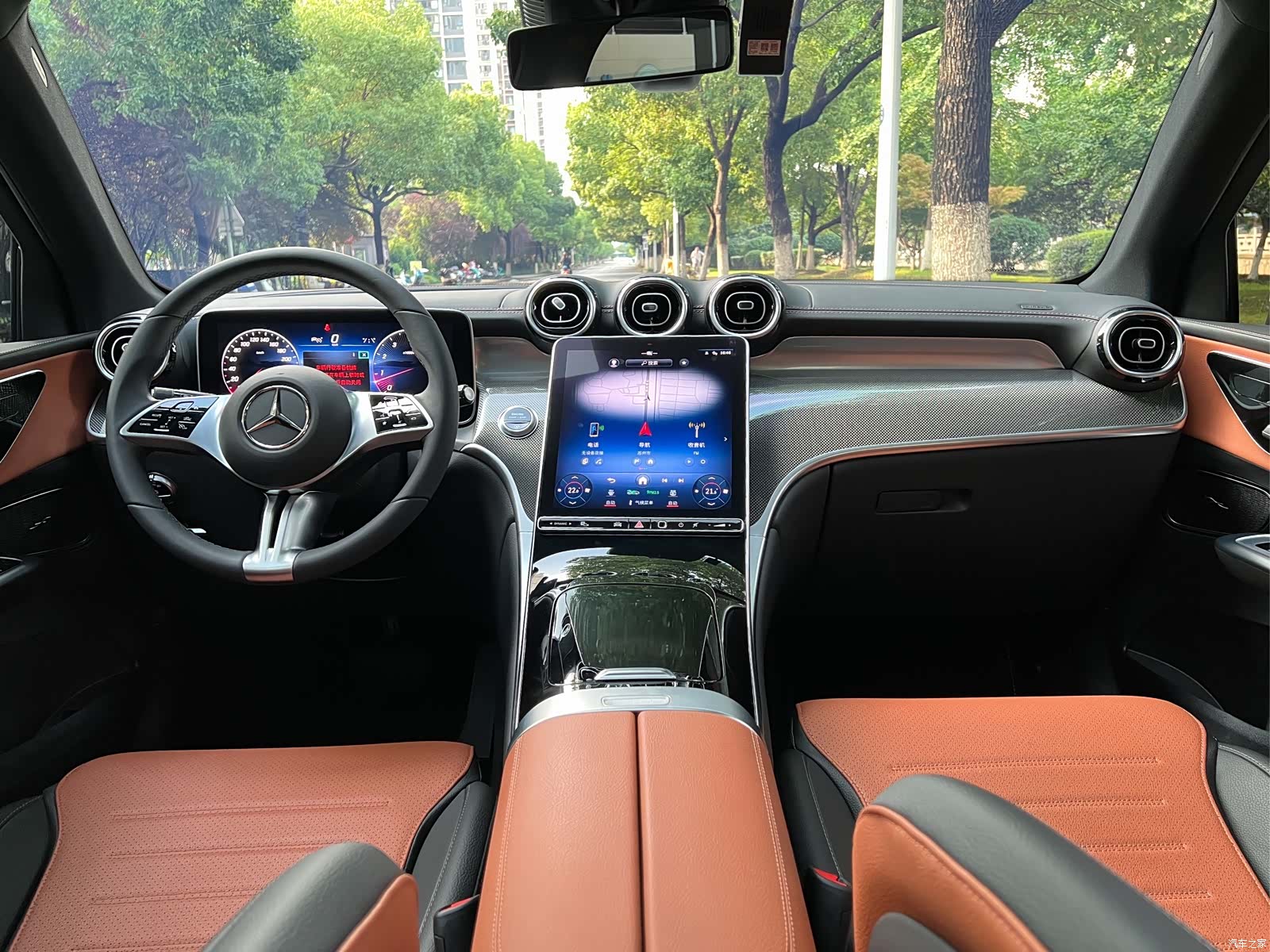 Mercedes-Benz GLC, 2025 8