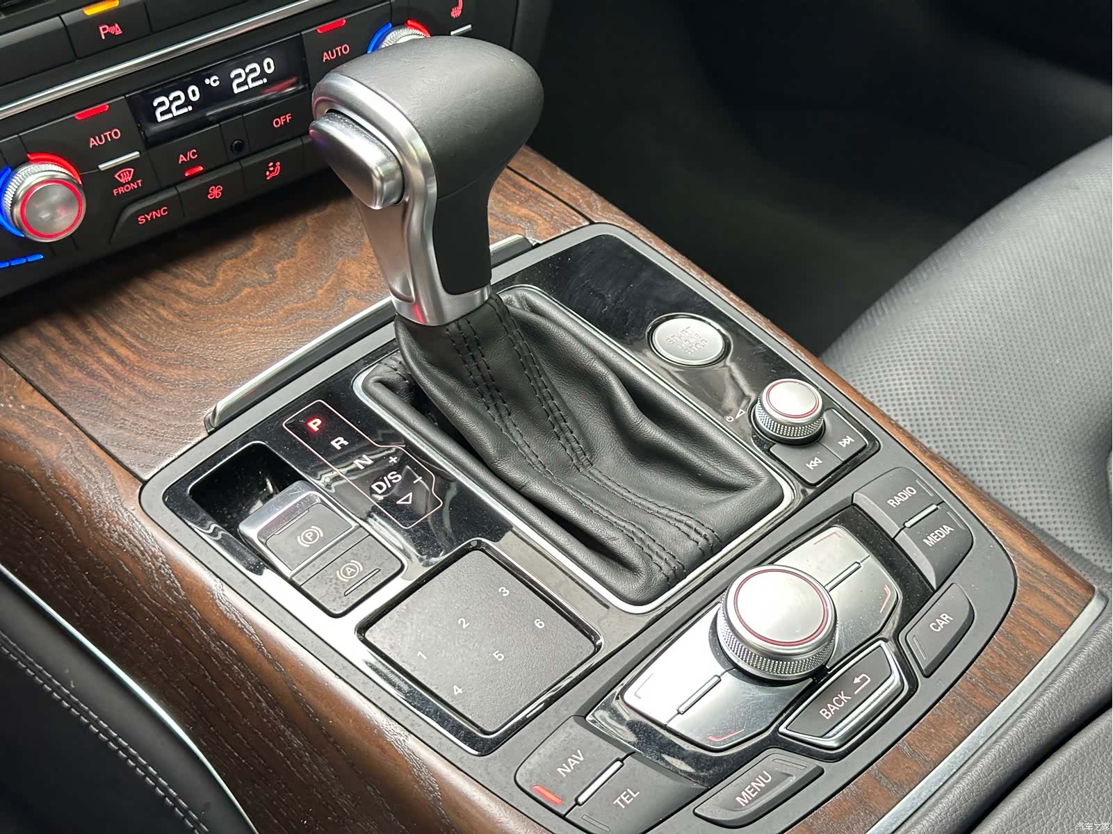 Audi A6L, 2015 27
