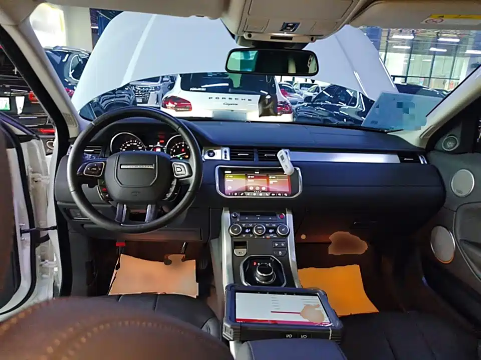 Land Rover Range Rover Aurora