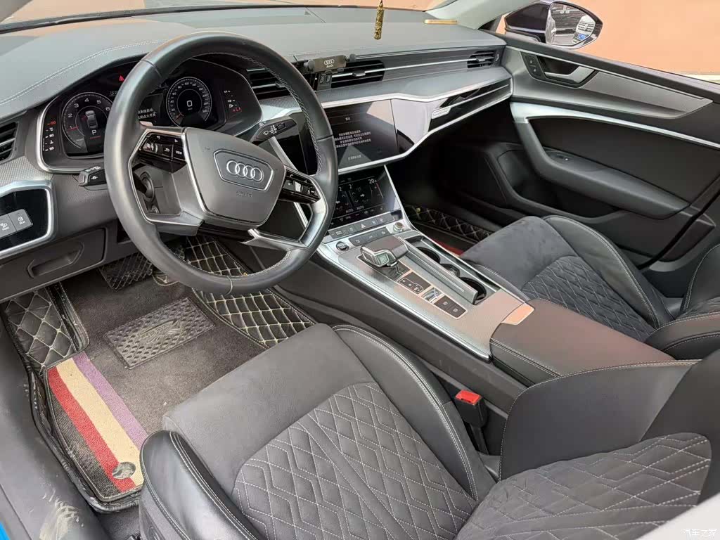 Audi A7L, 2023 4