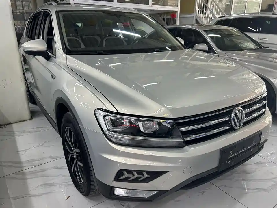 Volkswagen Tiguan L