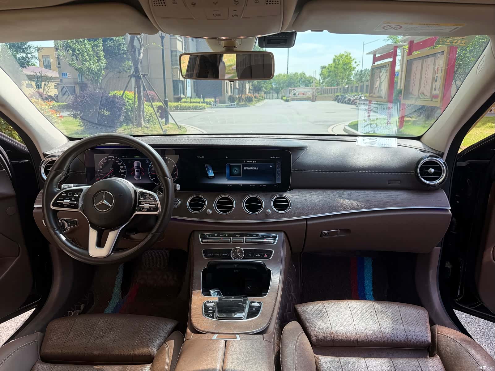 Mercedes-Benz E-Class, 2019 9