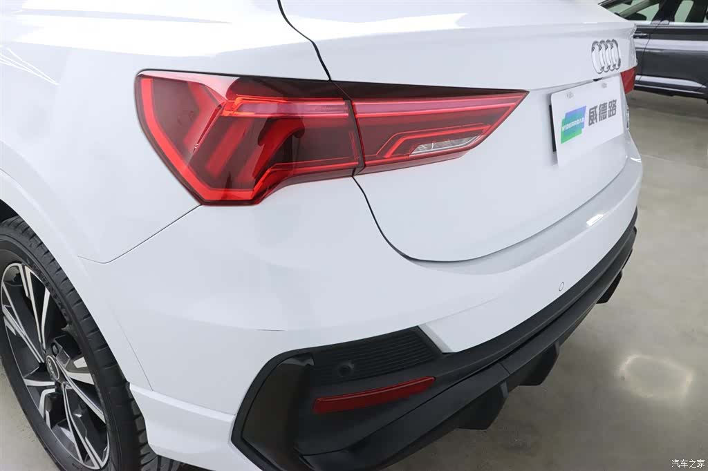 Audi Q3, 2022 34