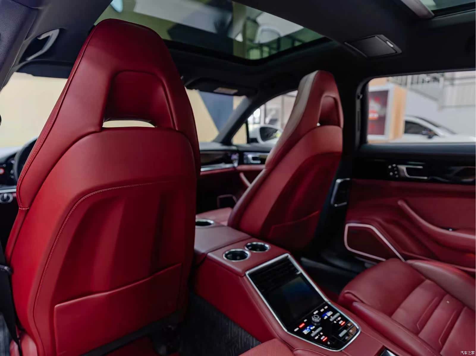 Porsche Panamera, 2022 8