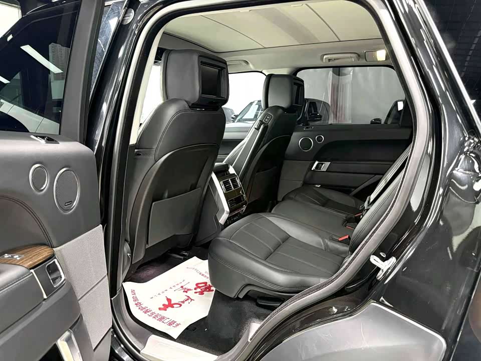 Land Rover Range Rover Sport Land Rover Range Rover Sport