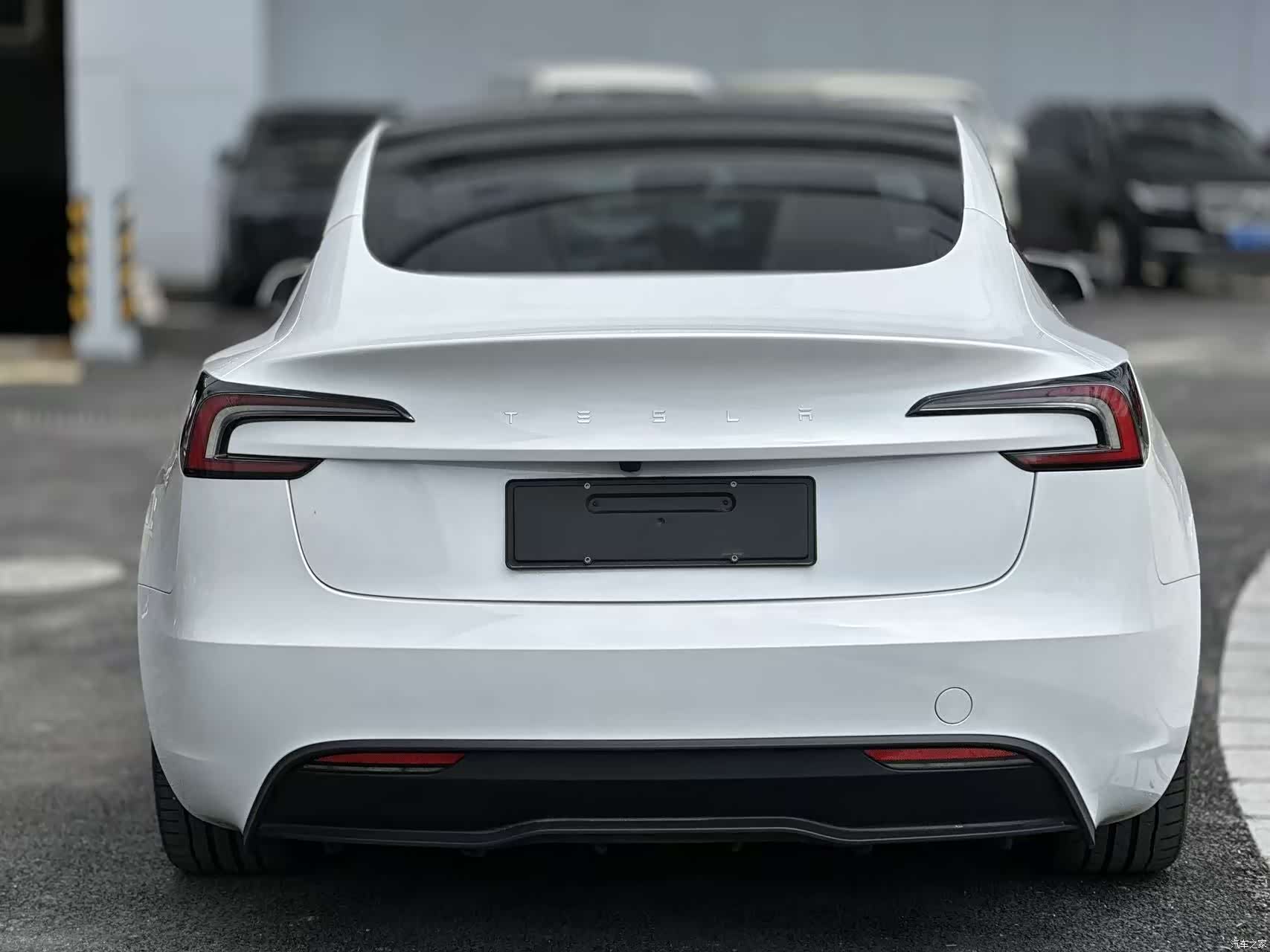 Tesla Model 3, 2024 9