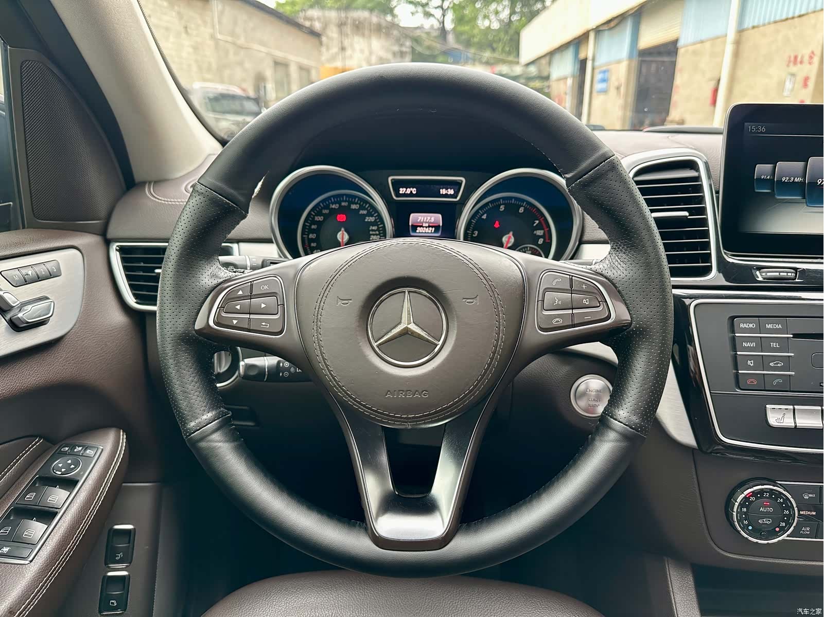 Mercedes-Benz GLS, 2016 13