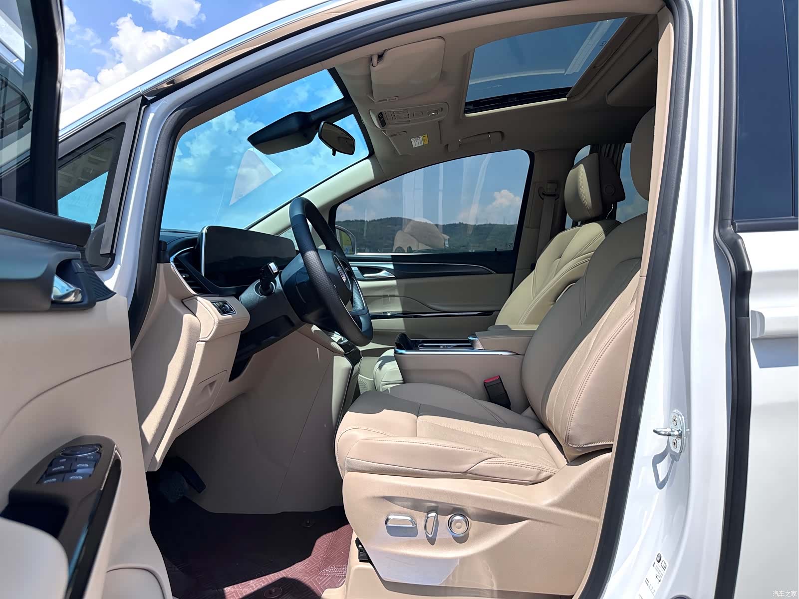 Buick GL8, 2025 4