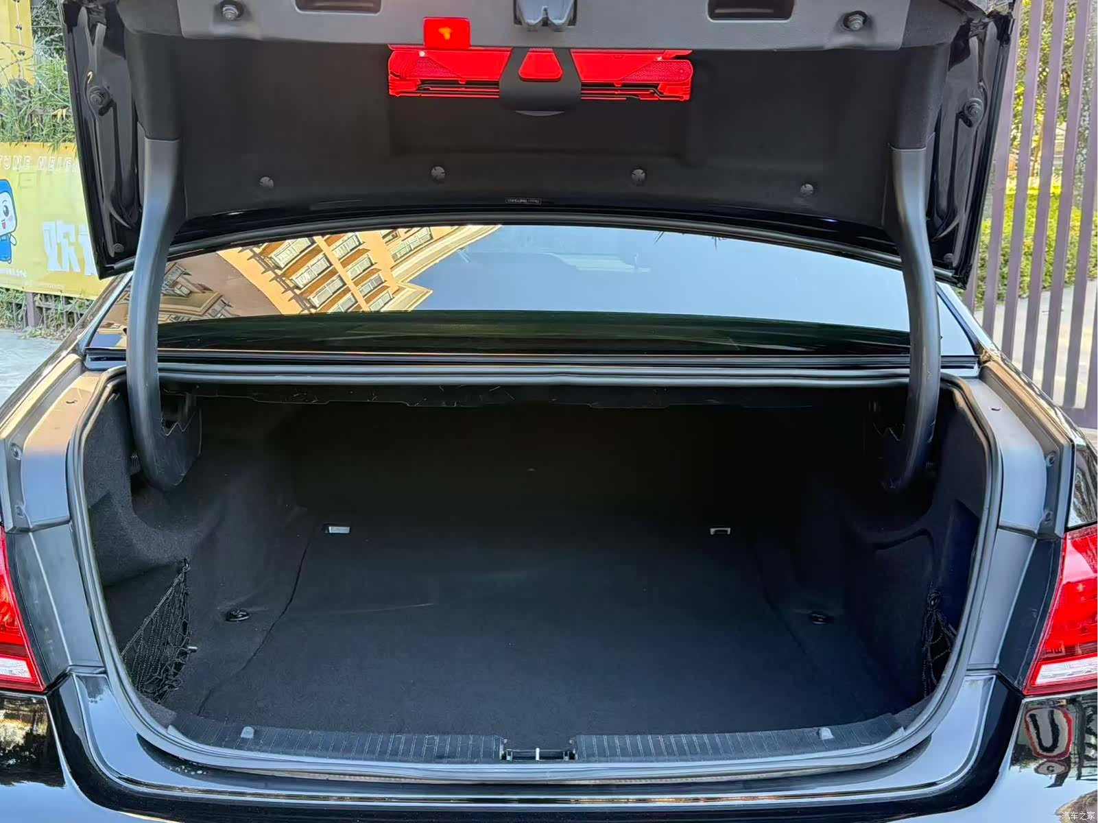 Mercedes-Benz E-Class, 2014 21