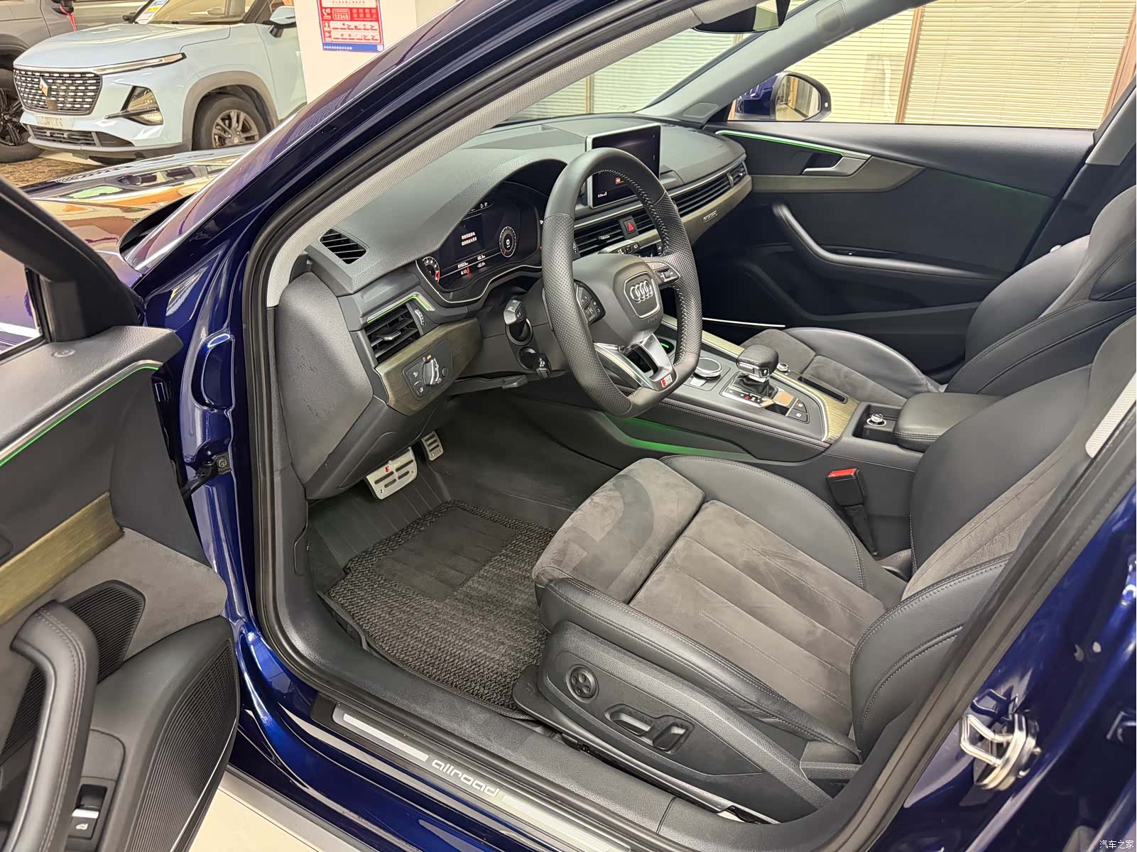Audi A4, 2020 4