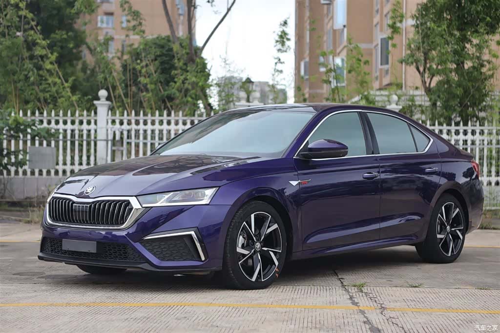 Skoda Octavia, 2022 1