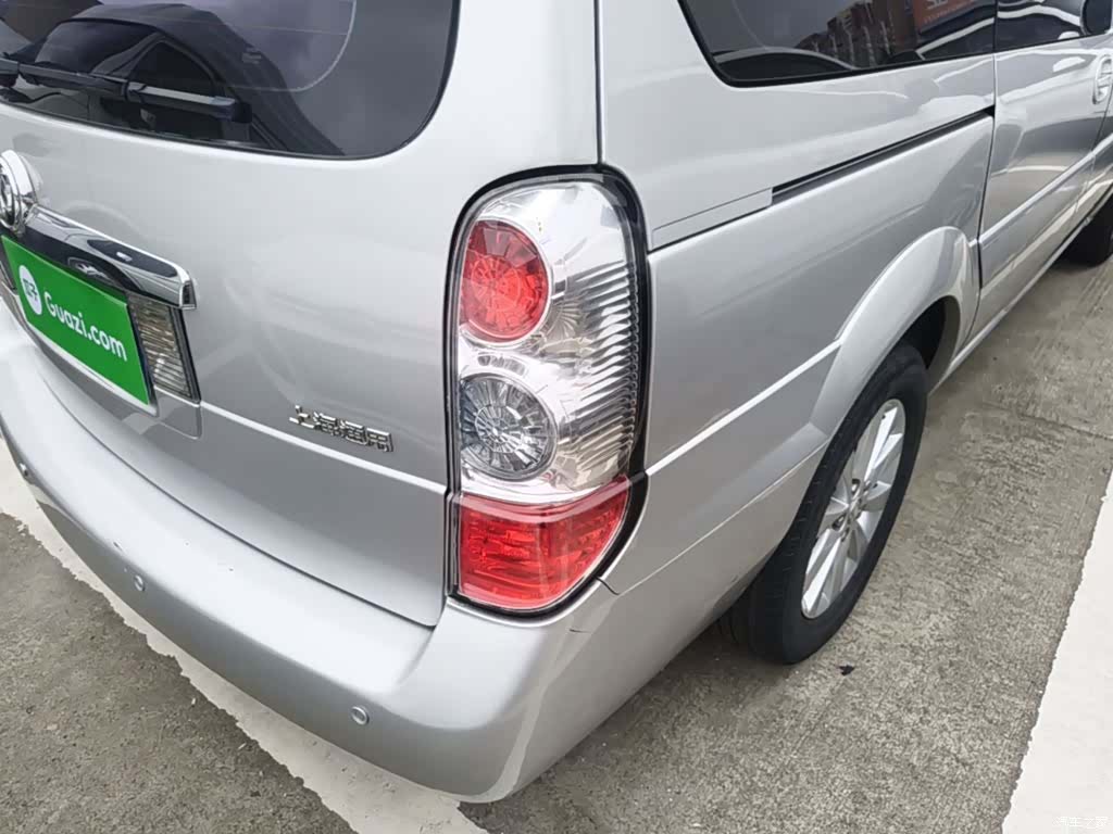 Buick GL8, 2015 8