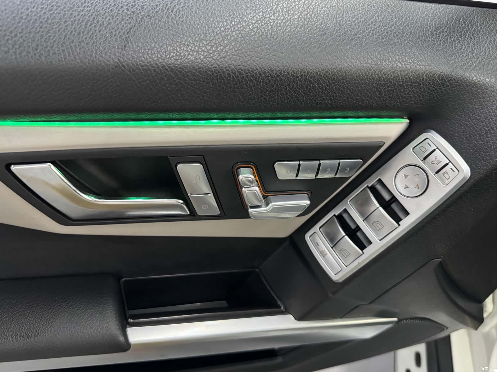 Mercedes-Benz GLK-Class, 2015 11
