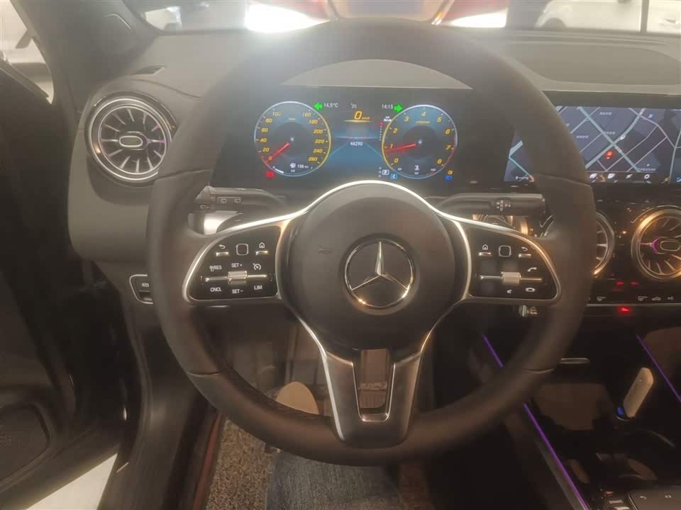Mercedes-Benz GLB