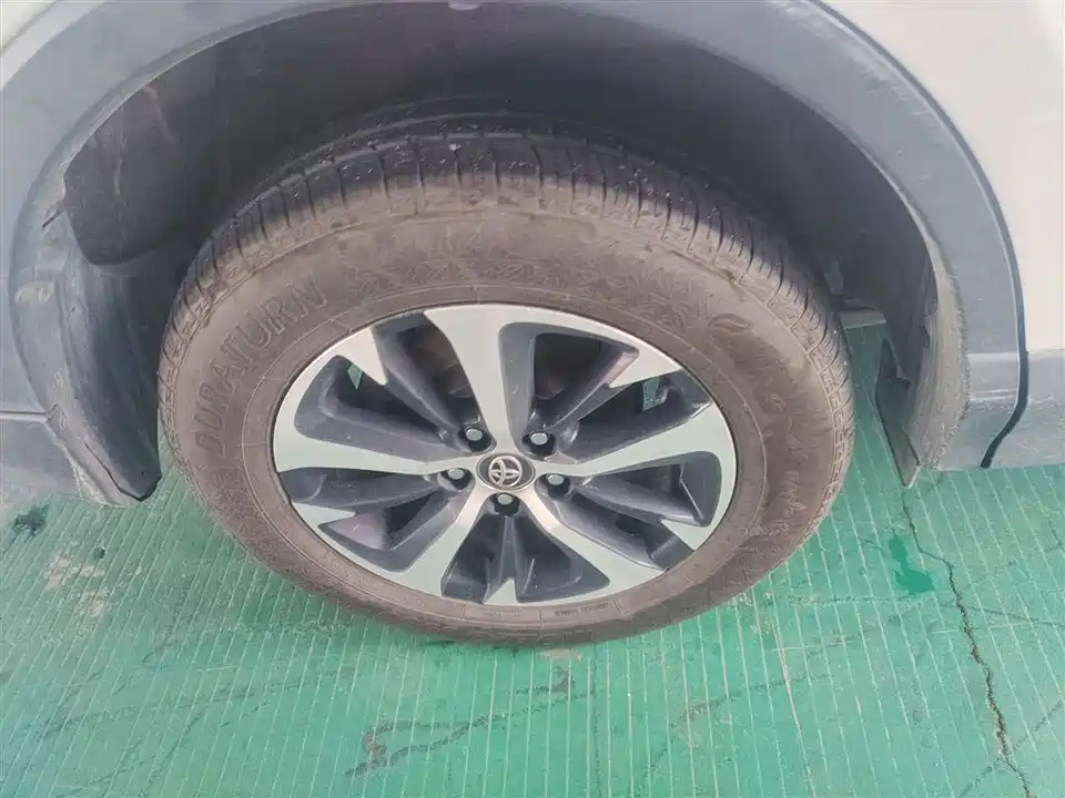 Toyota RAV4 Rongfang