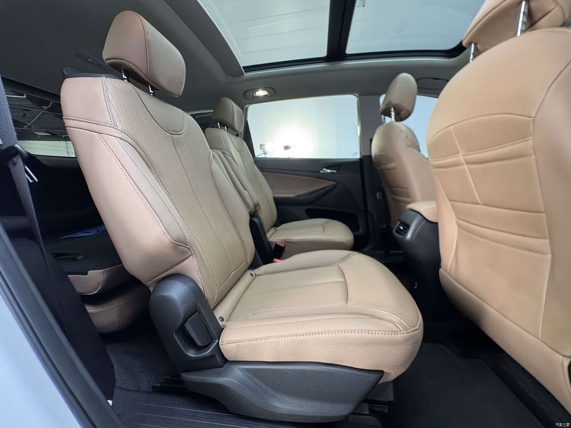Buick GL6, 2022 17