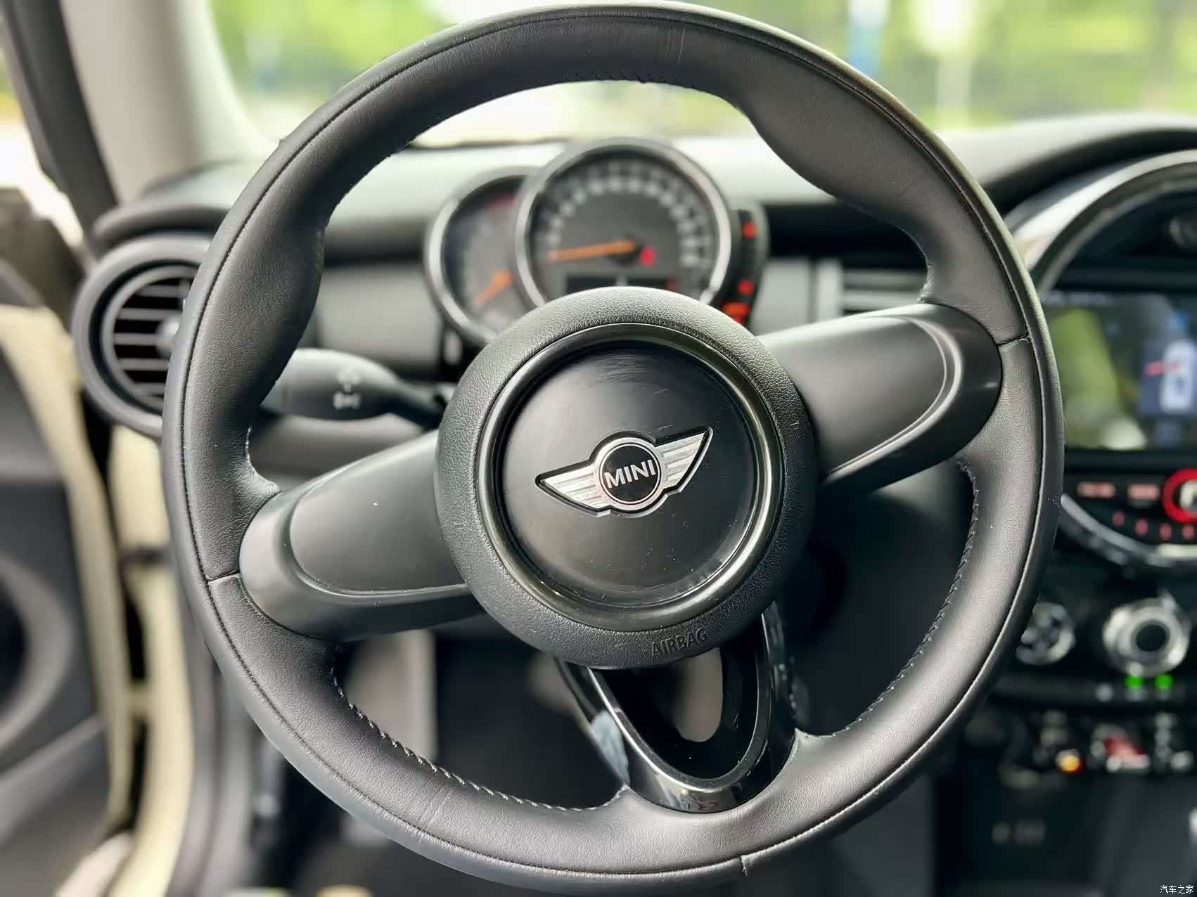 Mini ONE, 2015 15