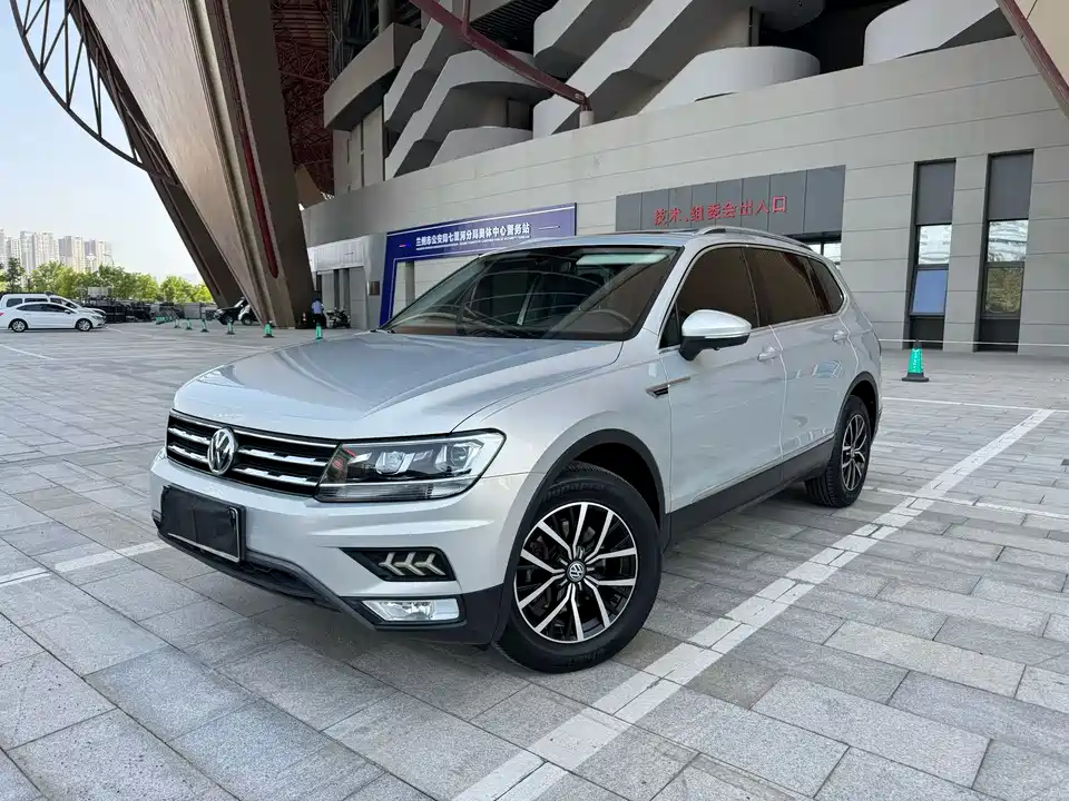 Volkswagen Tiguan L