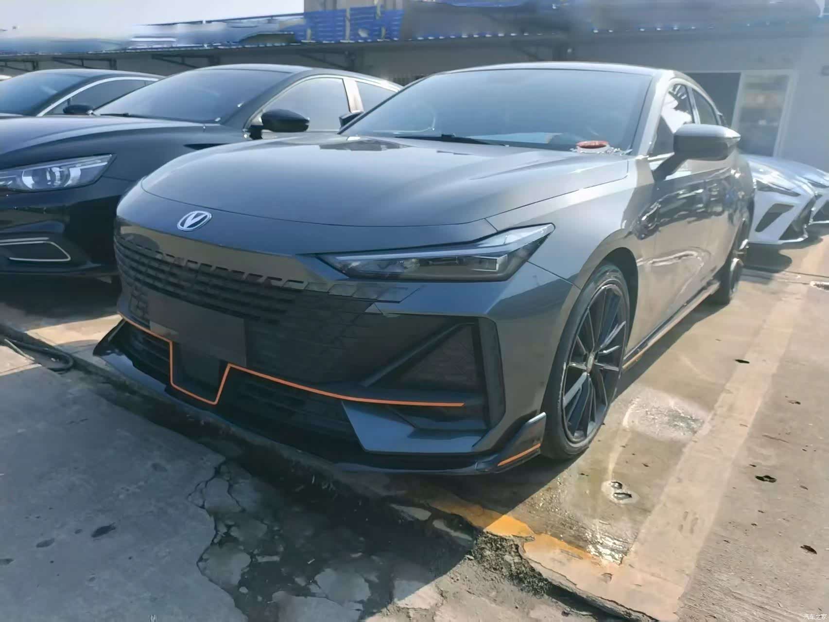 Changan UNI-V, 2022 1