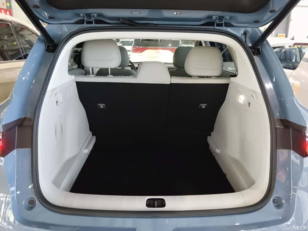 Leapmotor B10, 2025 19