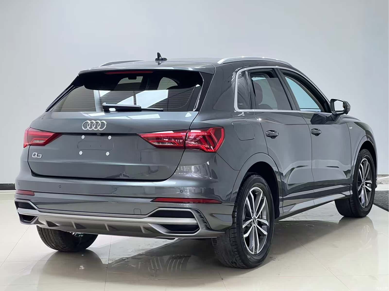 Audi Q3, 2023 6
