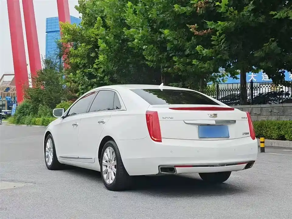 Cadillac XTS