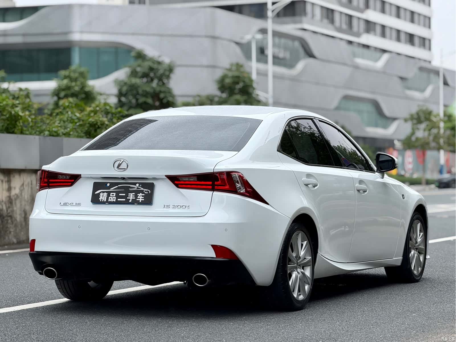 Lexus IS, 2016 6