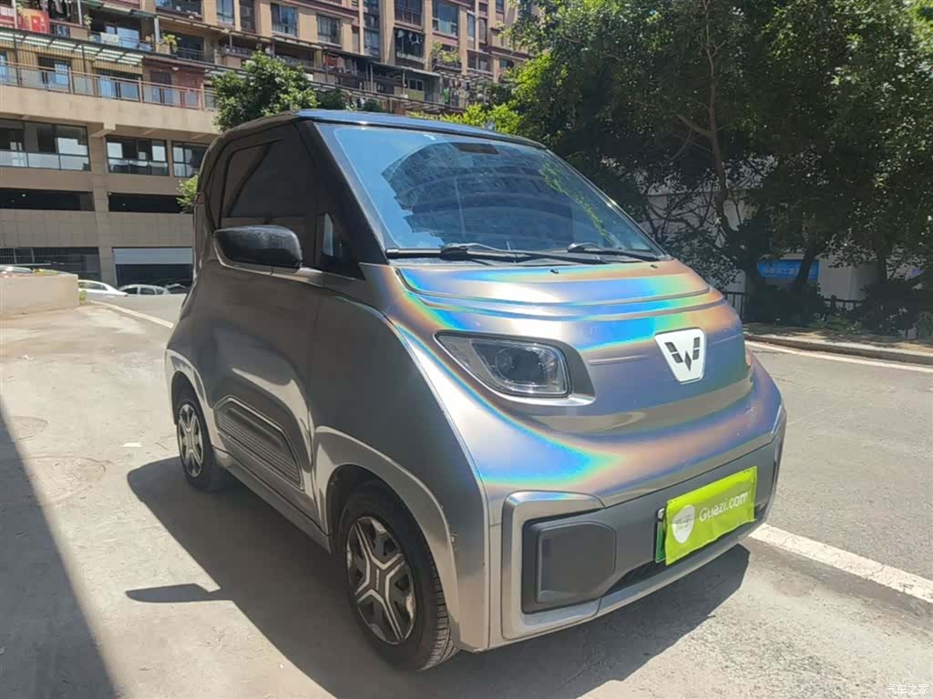 Wuling NanoEV, 2022 4