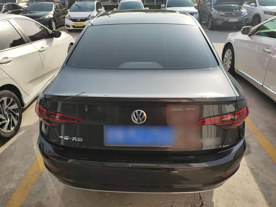 Volkswagen Sagitar