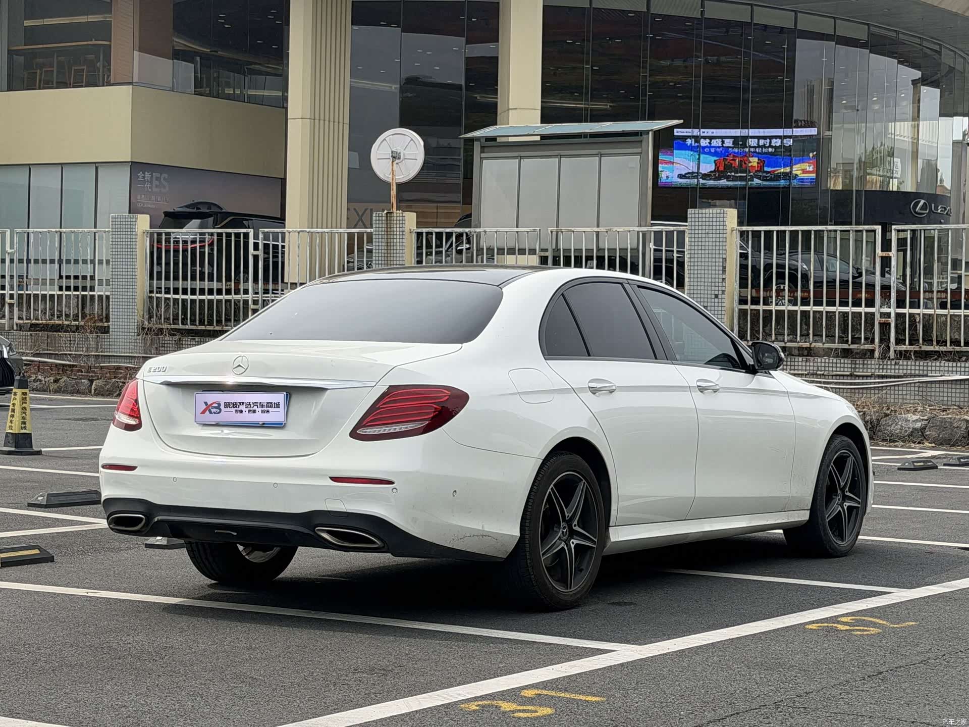 Mercedes-Benz E-Class, 2018 6