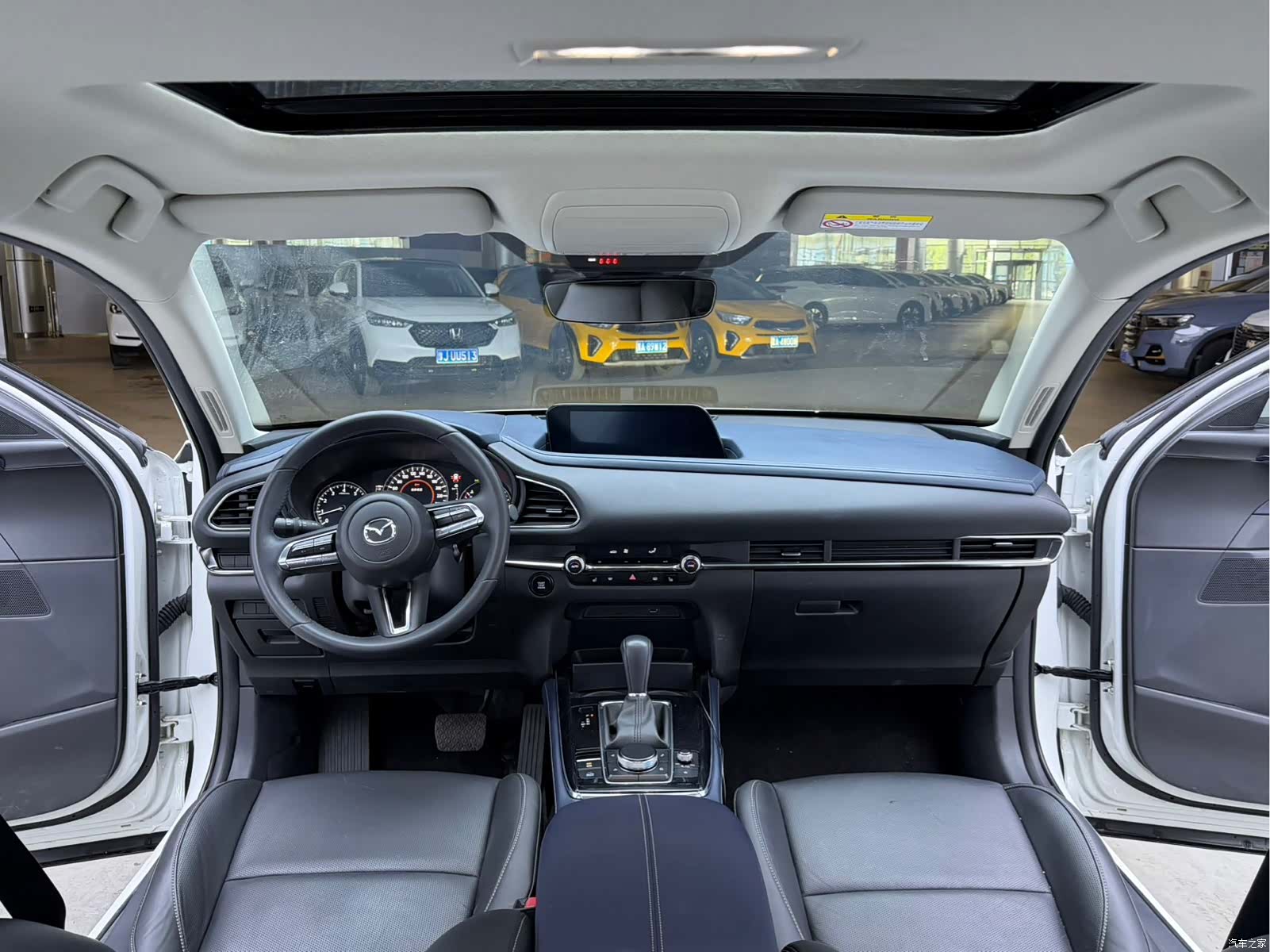 Mazda CX-30, 2023 7
