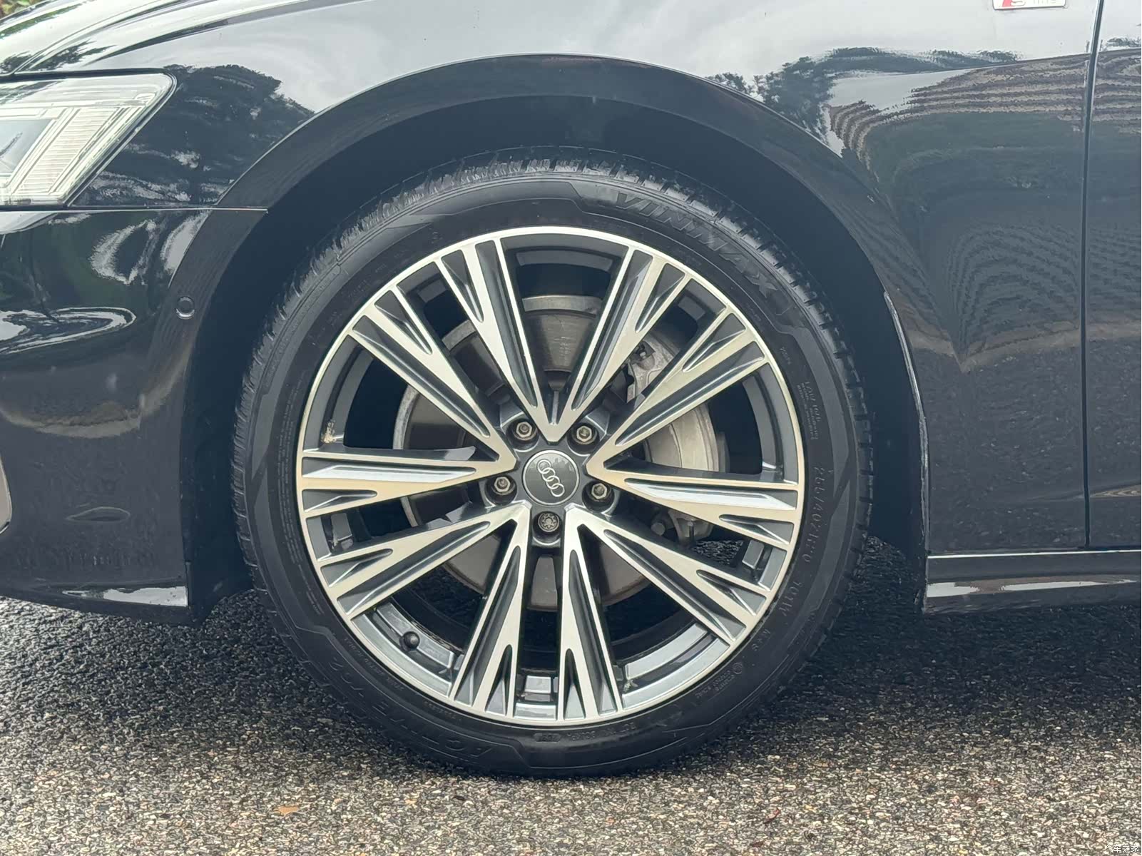 Audi A6L, 2021 все фото