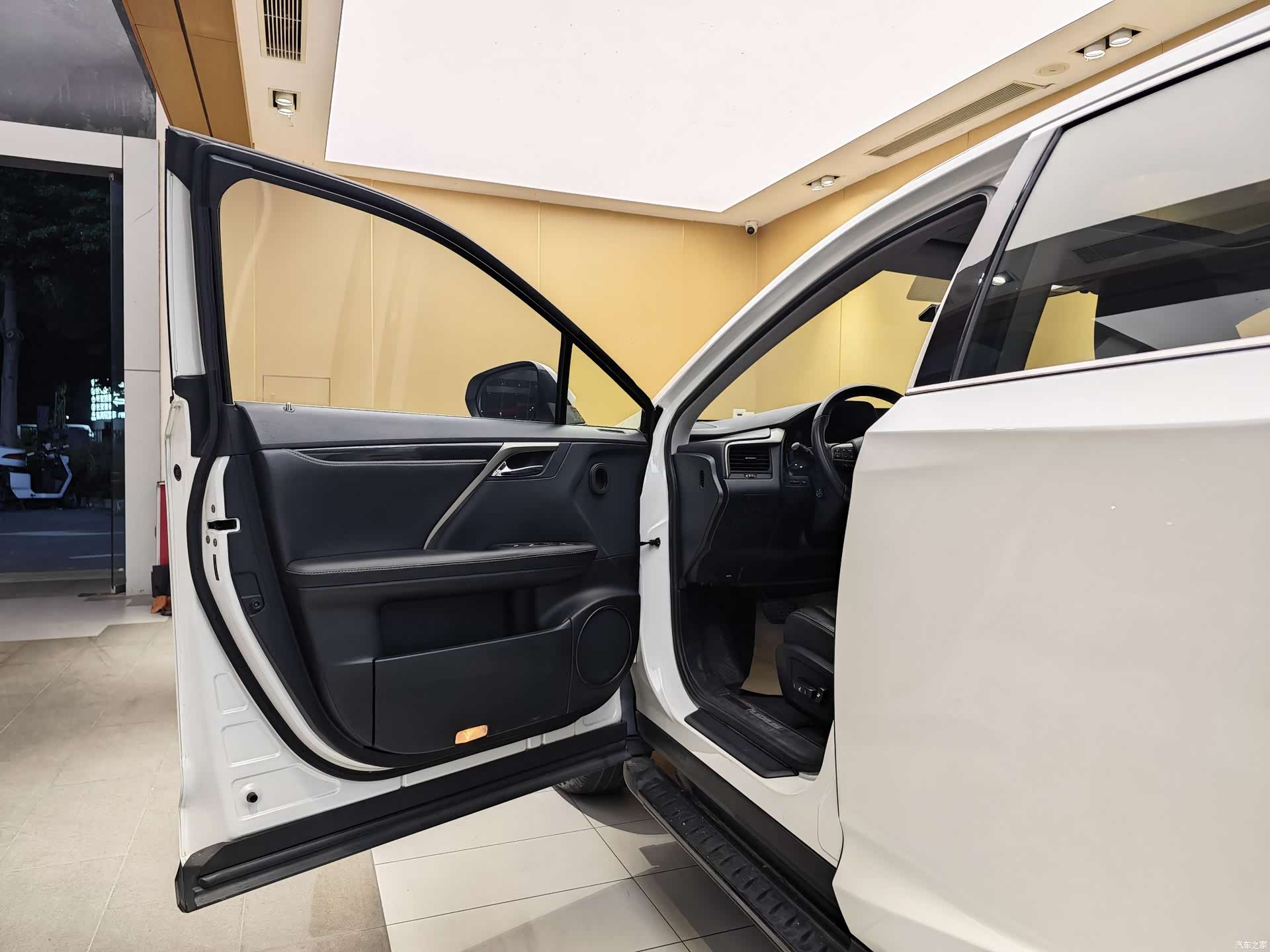 Lexus RX, 2018 8