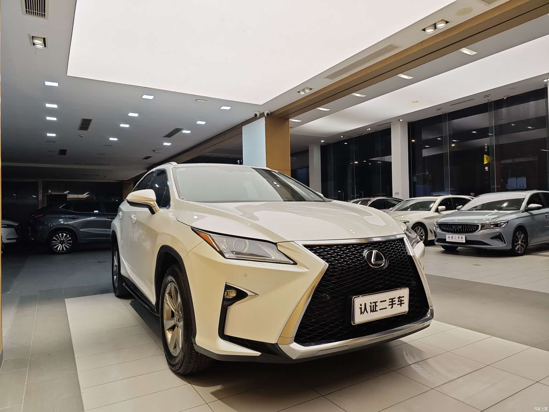 Lexus RX, 2018 все фото