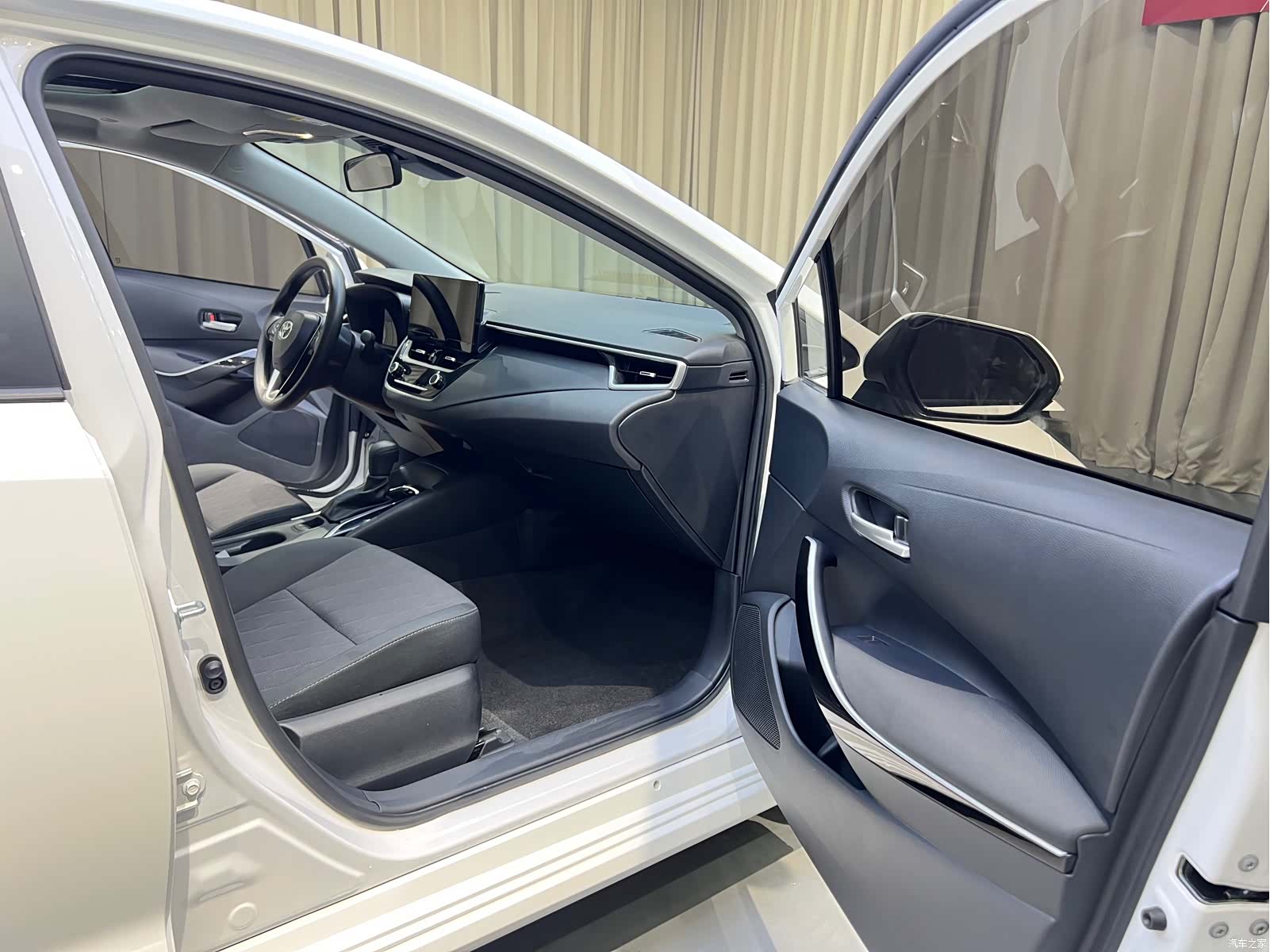 Toyota Corolla, 2023 13