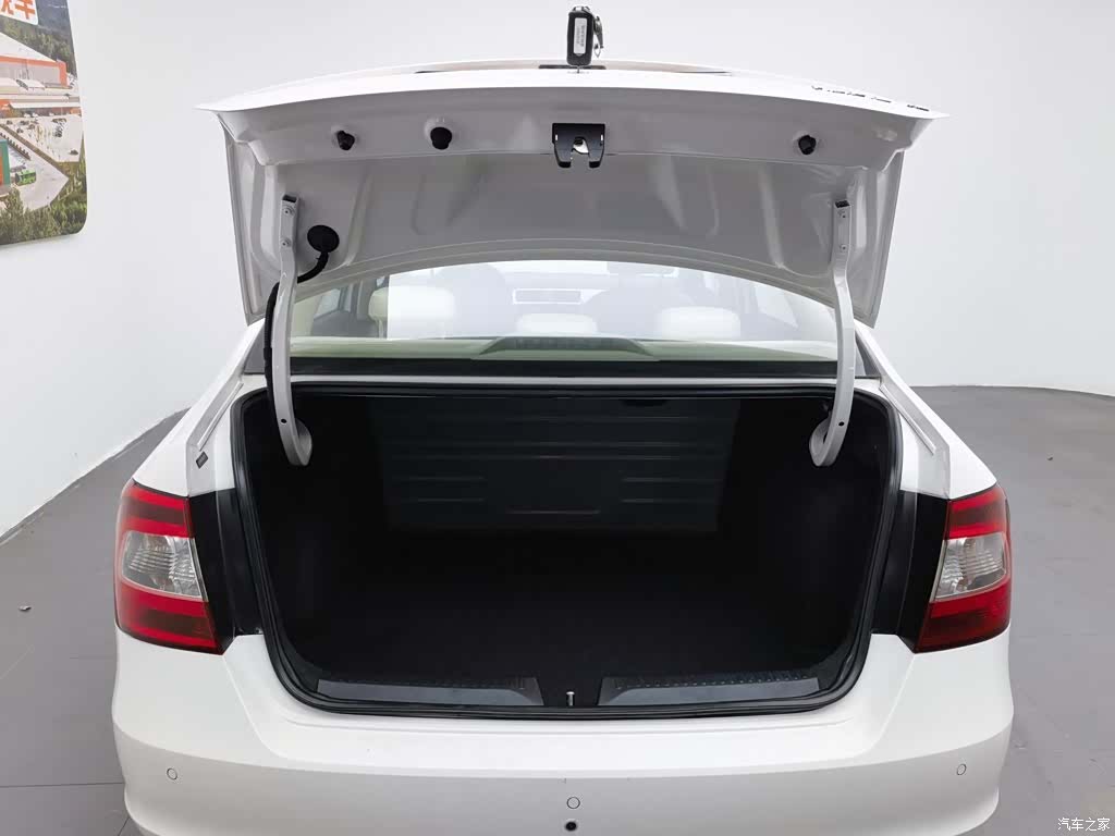 Skoda Rapid, 2014 16