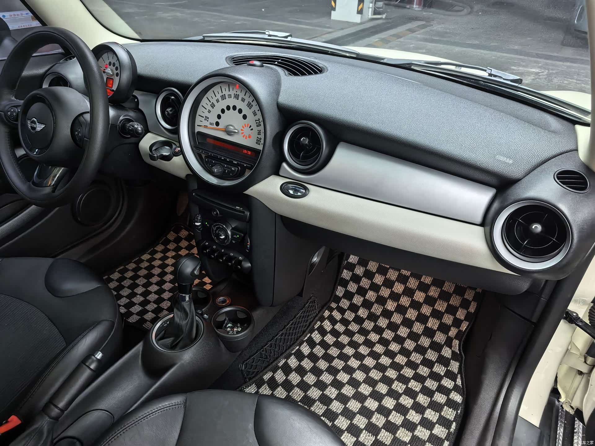 Mini Clubman, 2012 8
