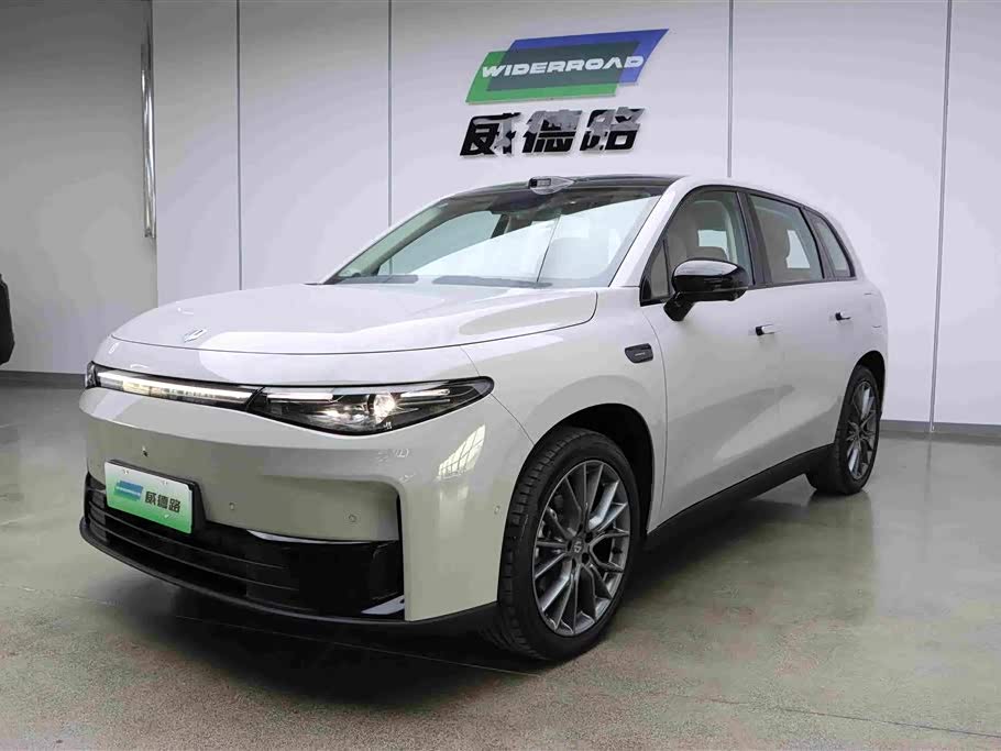 Leapmotor C10