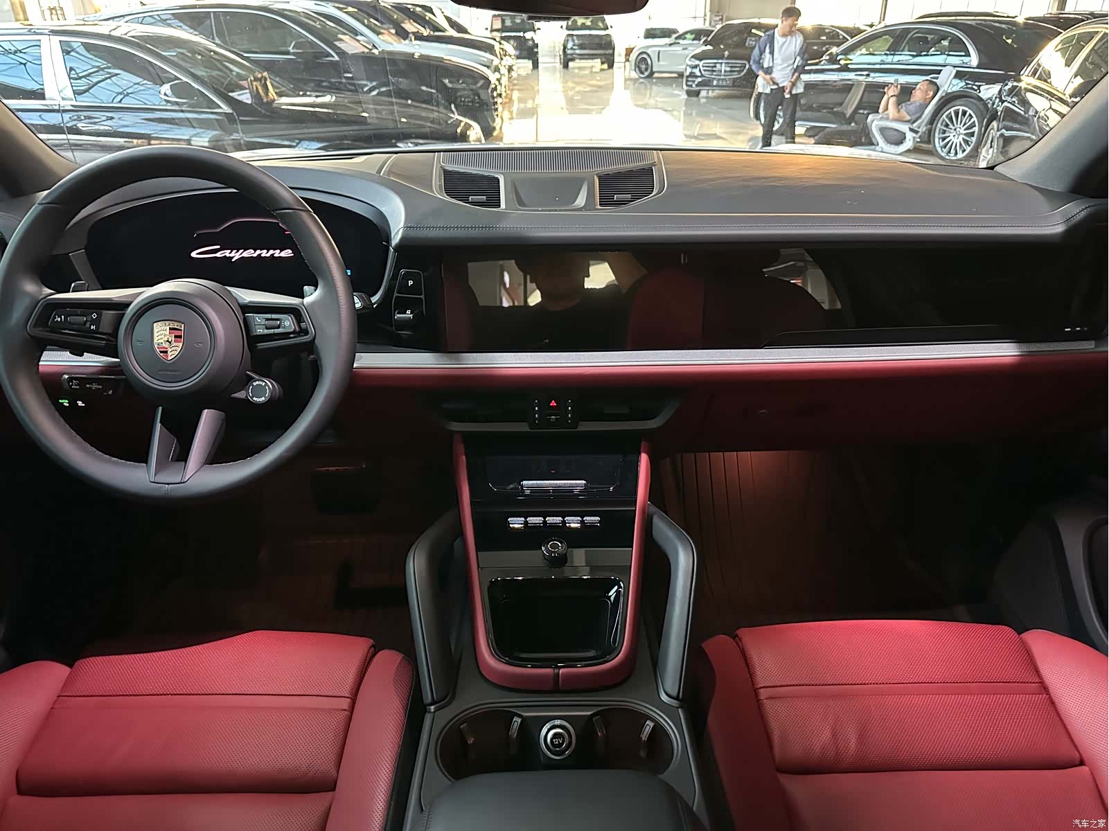 Porsche Cayenne, 2025 14