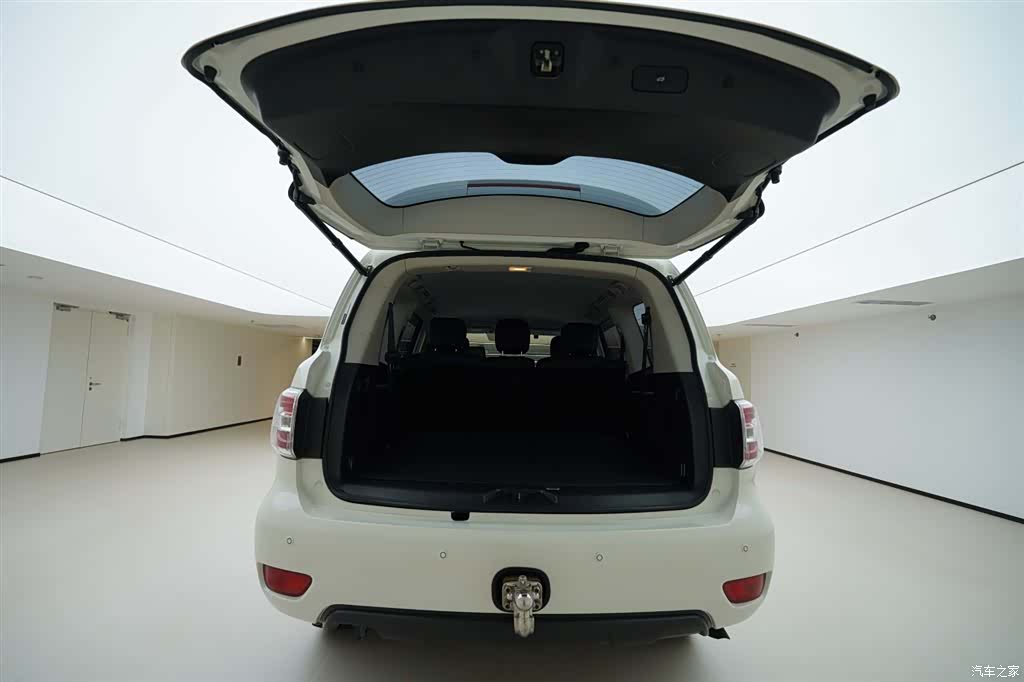 Nissan Patrol, 2019 6