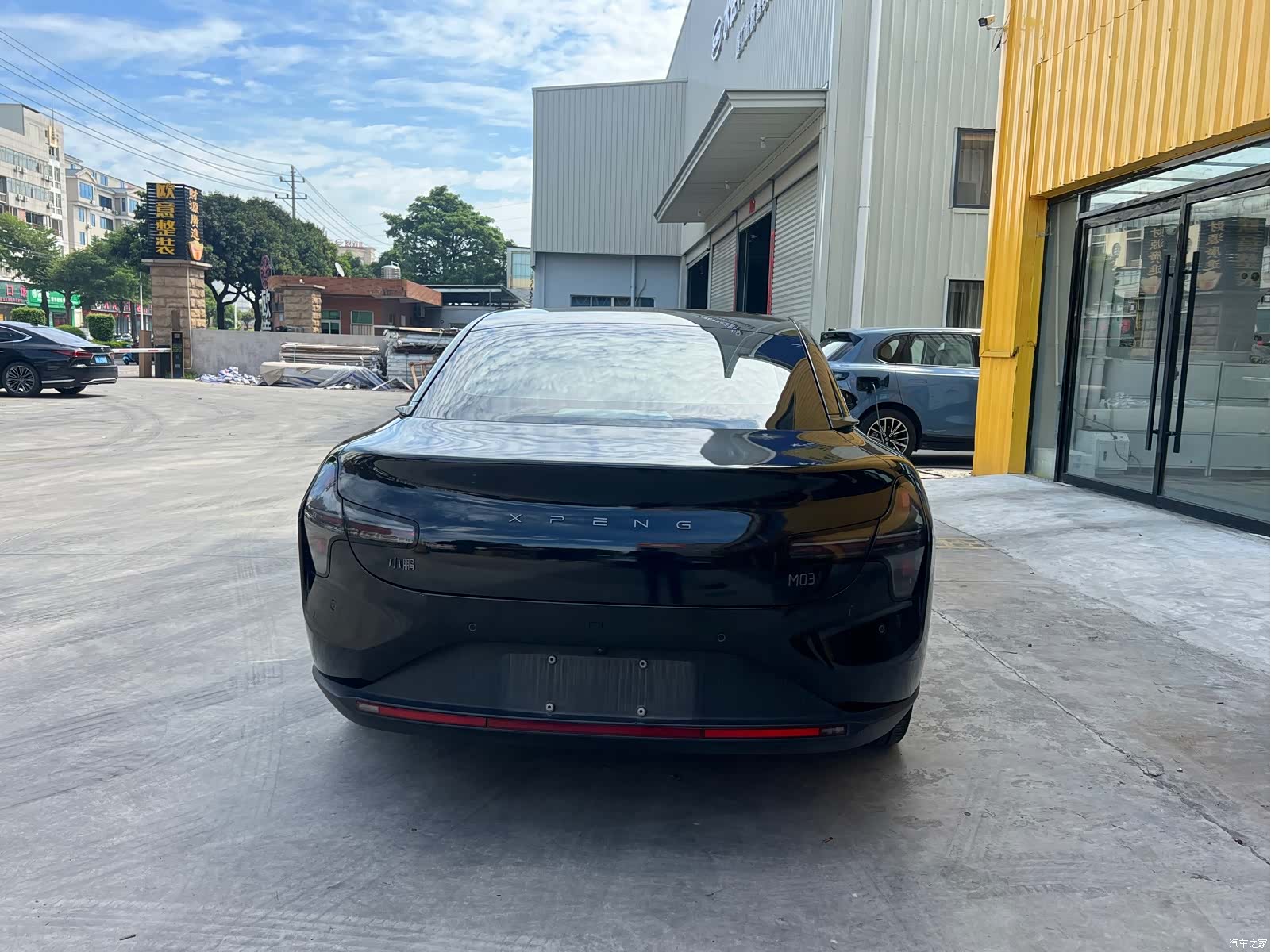 Xpeng Mona M03, 2025 6