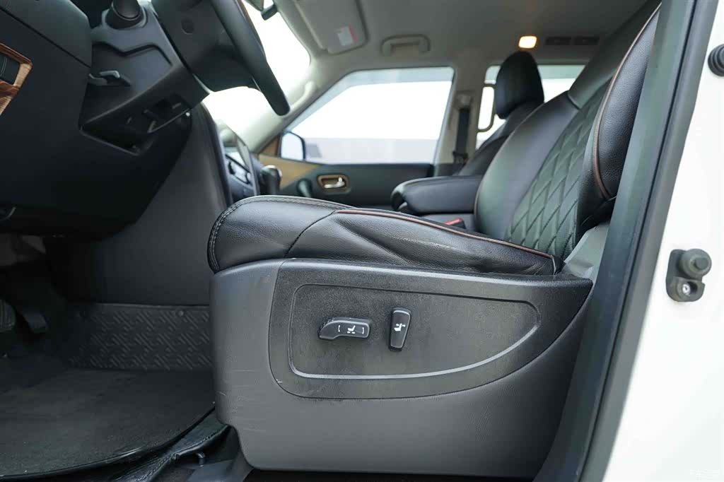 Nissan Patrol, 2019 12